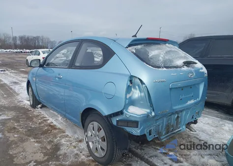 2010 Hyundai Accent Gs z USA, uszkodzony, nr VIN KMHCM3AC7AU158627